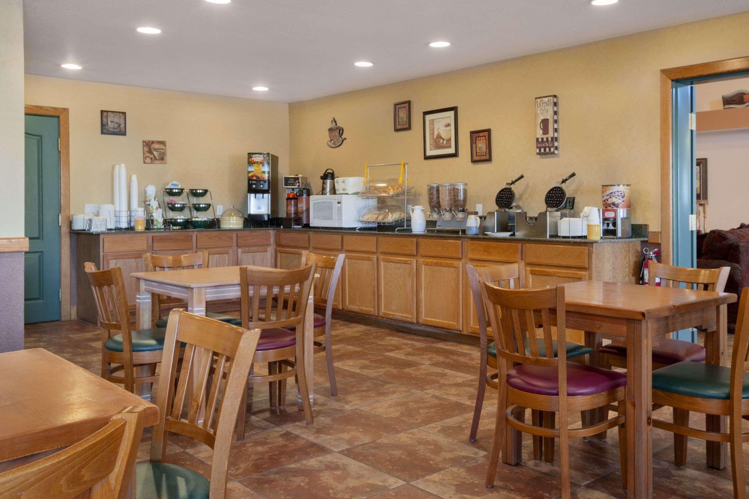 Garner Hotel By Ihg Phoenix - סורפרייז מראה חיצוני תמונה