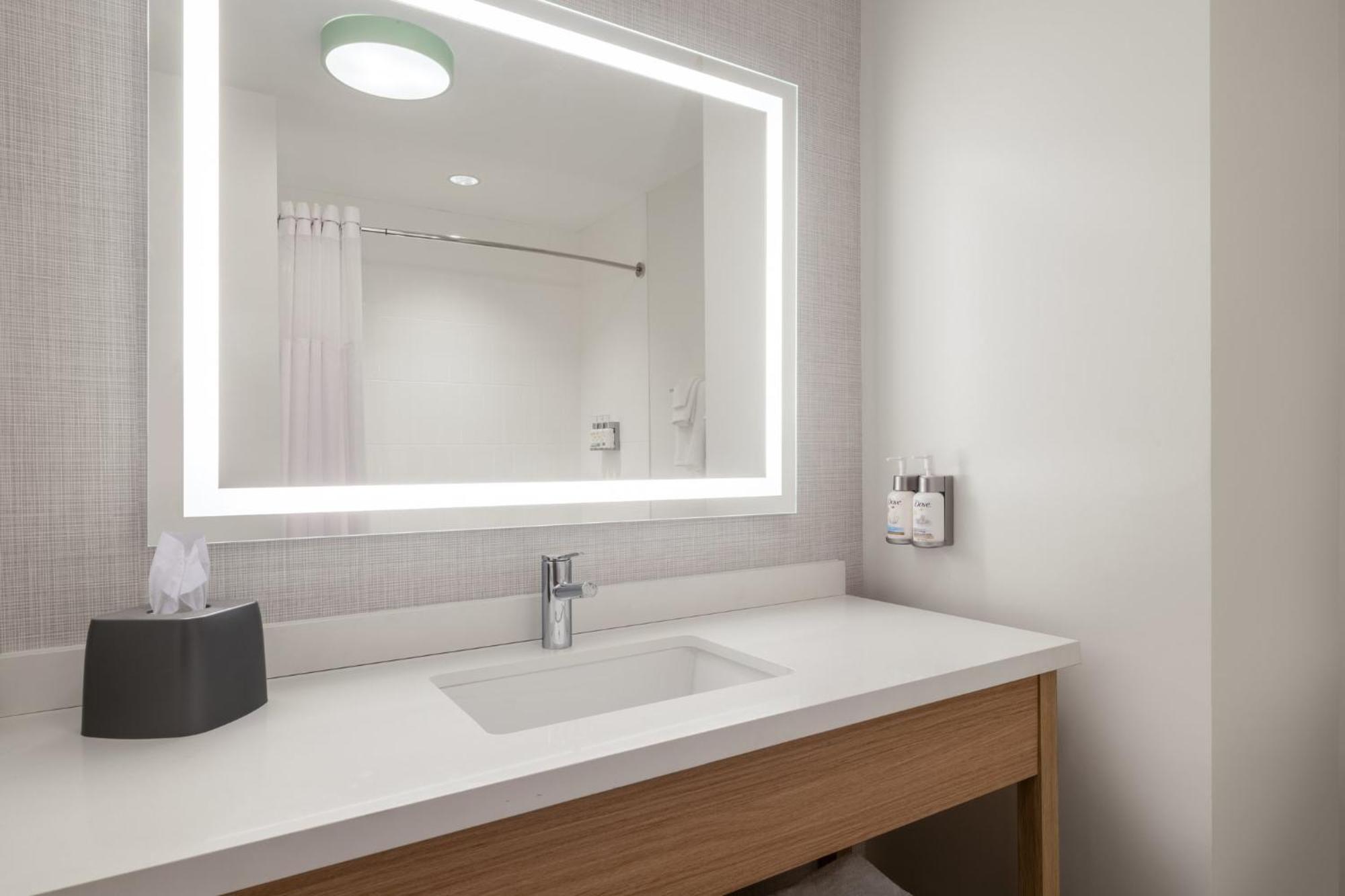 Garner Hotel By Ihg Phoenix - סורפרייז מראה חיצוני תמונה