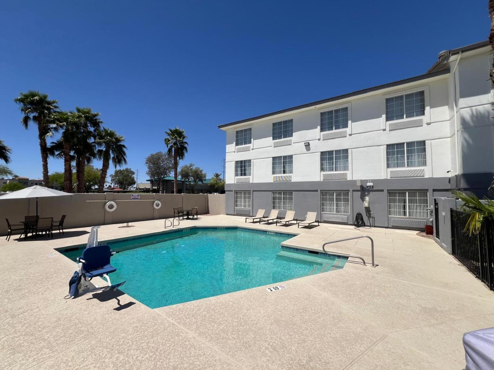 Garner Hotel By Ihg Phoenix - סורפרייז מראה חיצוני תמונה