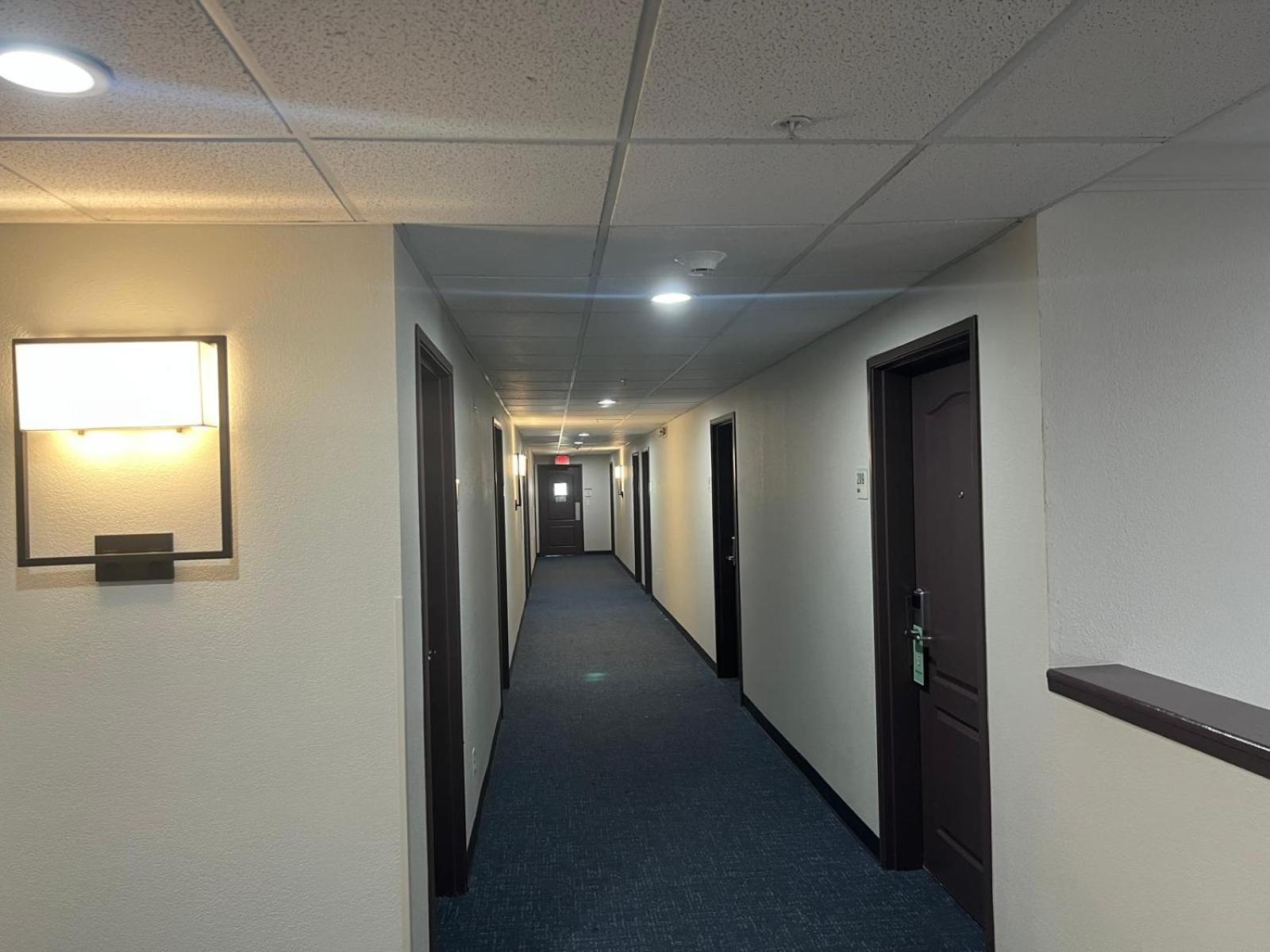 Garner Hotel By Ihg Phoenix - סורפרייז מראה חיצוני תמונה