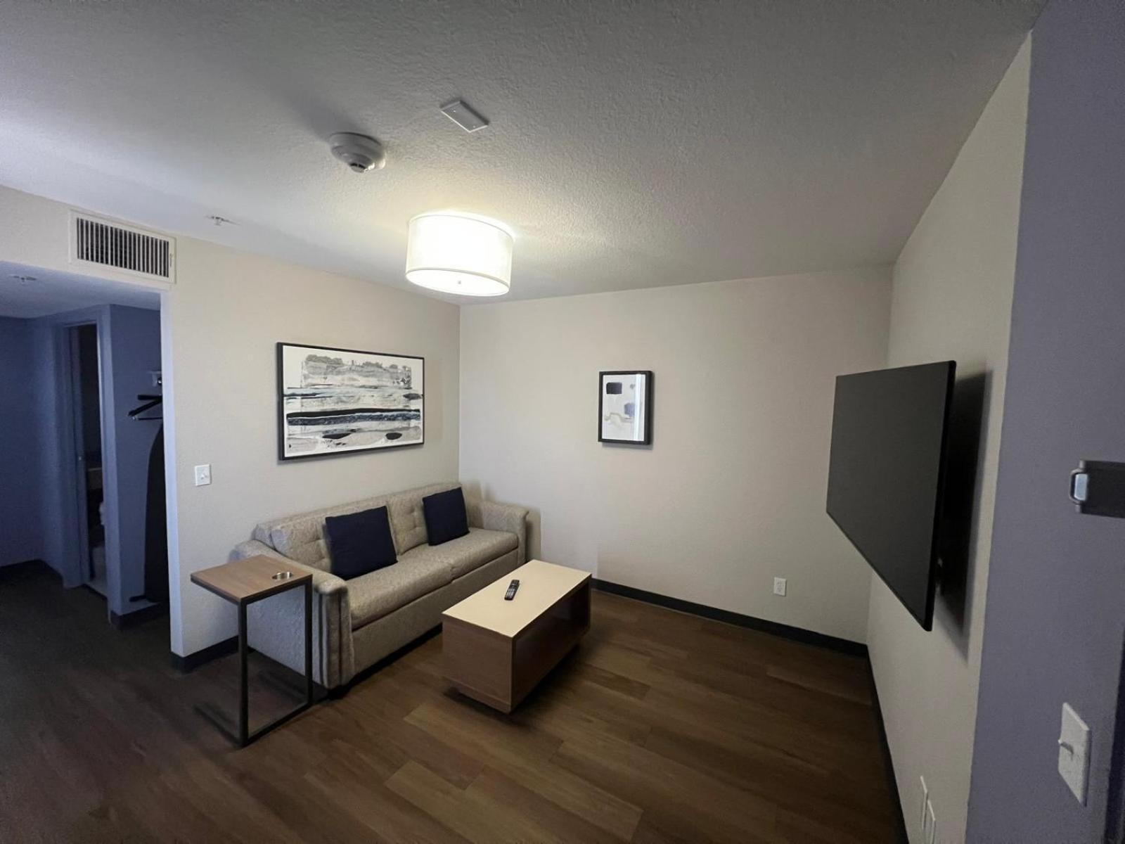Garner Hotel By Ihg Phoenix - סורפרייז מראה חיצוני תמונה